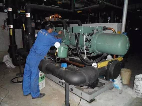 大型中央空調(diào)系統(tǒng)（冷水機(jī)組）換季維護(hù)與保養(yǎng)全攻略及設(shè)備銷售與維護(hù)服務(wù)解析